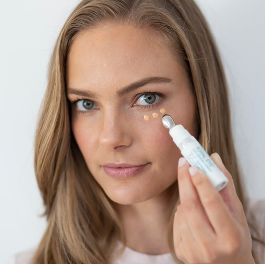 Total Eye 3-in-1 Renewal Therapy SPF 35